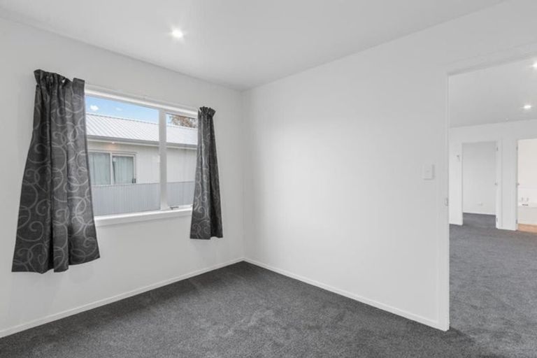 Photo of property in 28 Kiwi Lane, Camberley, Hastings, 4120