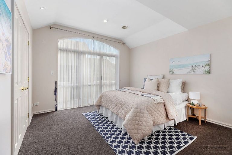 Photo of property in 19 Waverton Terrace, Churton Park, Wellington, 6037