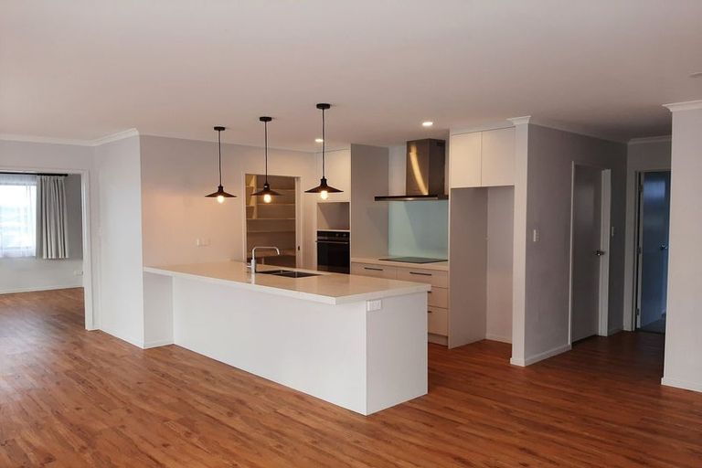 Photo of property in 13 Maui Place, Spotswood, New Plymouth, 4310