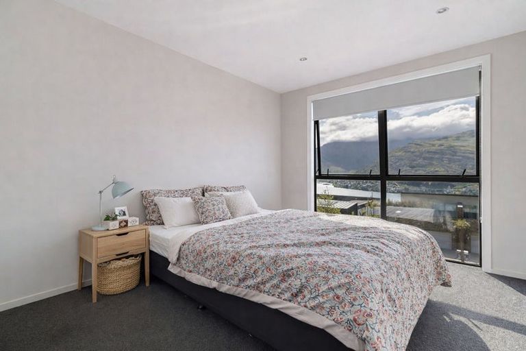 Photo of property in St Andrews Park, 42b Highview Terrace, Queenstown, 9300