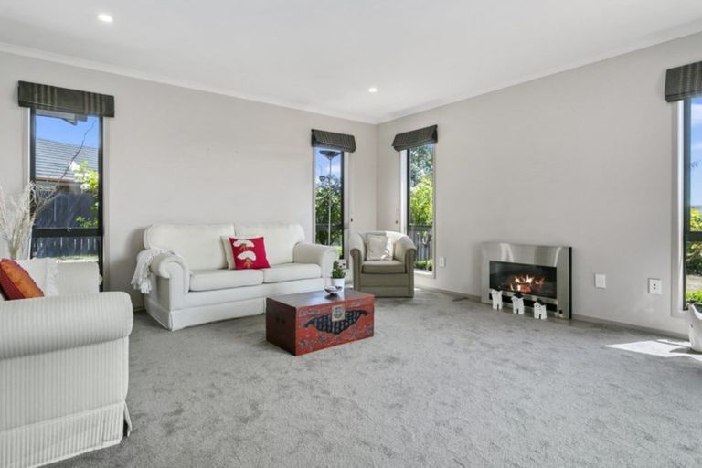 Photo of property in 1 Libby Crescent, Cambridge, 3434