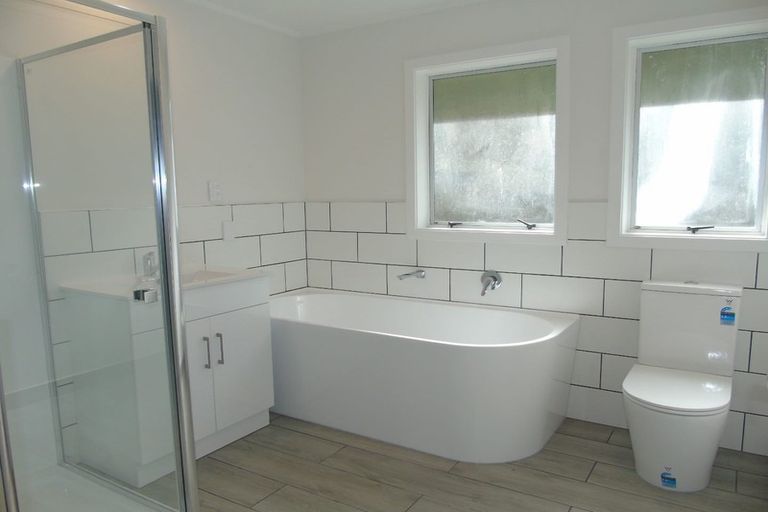 Photo of property in 107 South Karori Road, Karori, Wellington, 6012