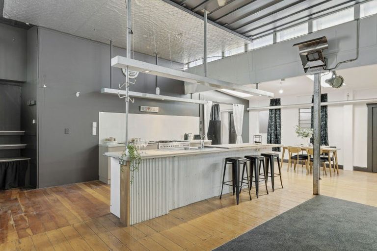 Photo of property in 43 Domett Street, Waitara, 4320