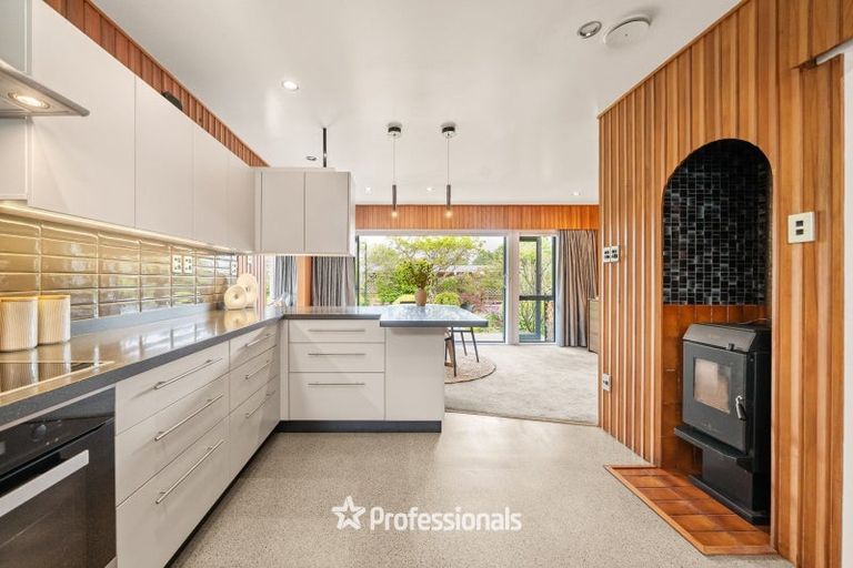 Photo of property in 294 Stokes Valley Road, Stokes Valley, Lower Hutt, 5019