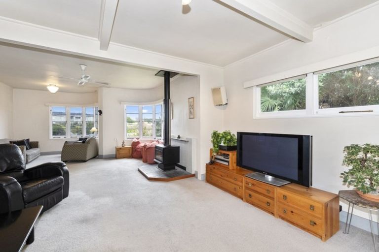 Photo of property in 70 Tasman Road, Otaki Beach, Otaki, 5512