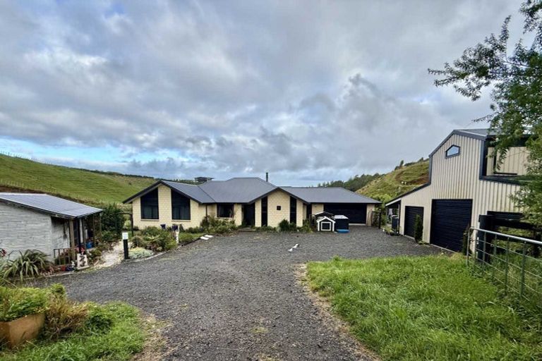 Photo of property in 2 Te Ara Karoiroa Road, 4374