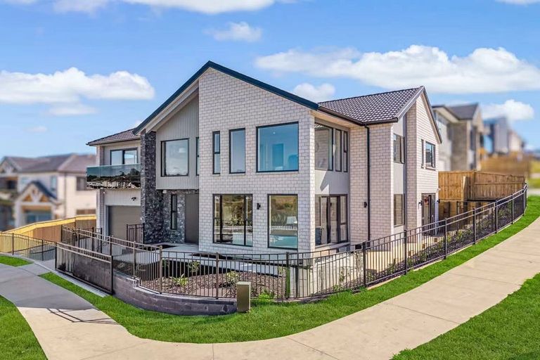 Photo of property in 31 Hauhake Road, Flat Bush, Auckland, 2019
