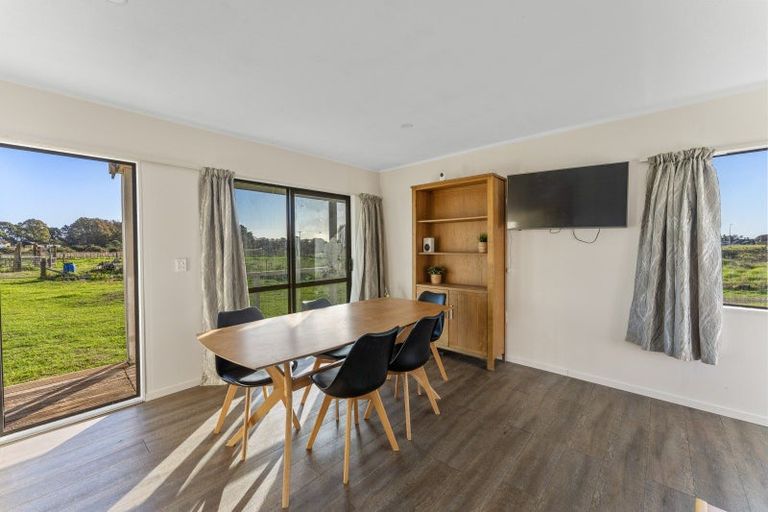 Photo of property in 32 Temuera Street, Otaki, 5512