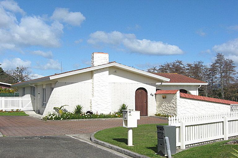 Photo of property in 44 Olympic Drive, Whakatane, 3120