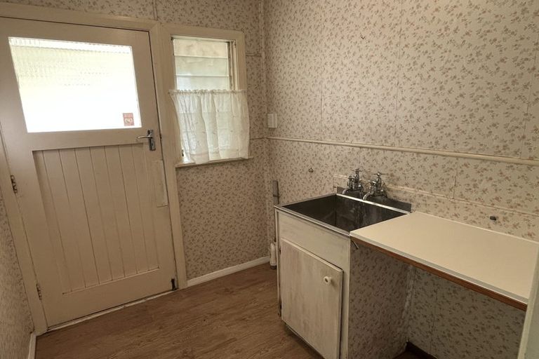 Photo of property in 43 Nottingham Avenue, Awapuni, Palmerston North, 4412