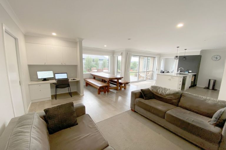 Photo of property in 19 Chert Street, Rolleston, 7614