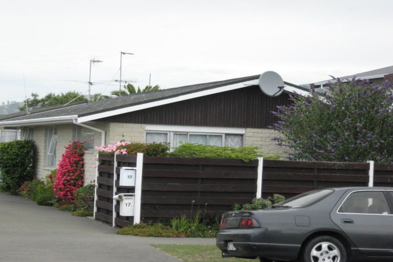 Photo of property in 17 Sandra Street, South New Brighton, Christchurch, 8062
