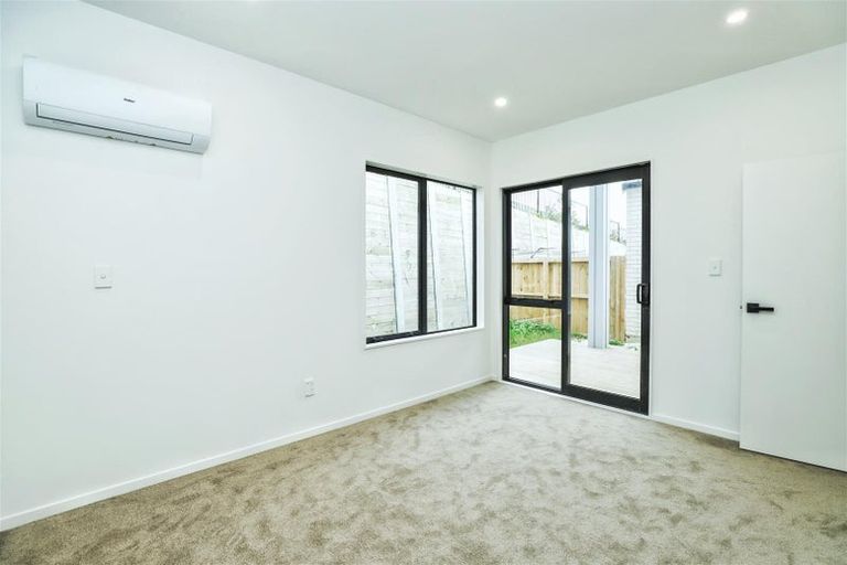 Photo of property in 71 Puwha Street, Massey, Auckland, 0614