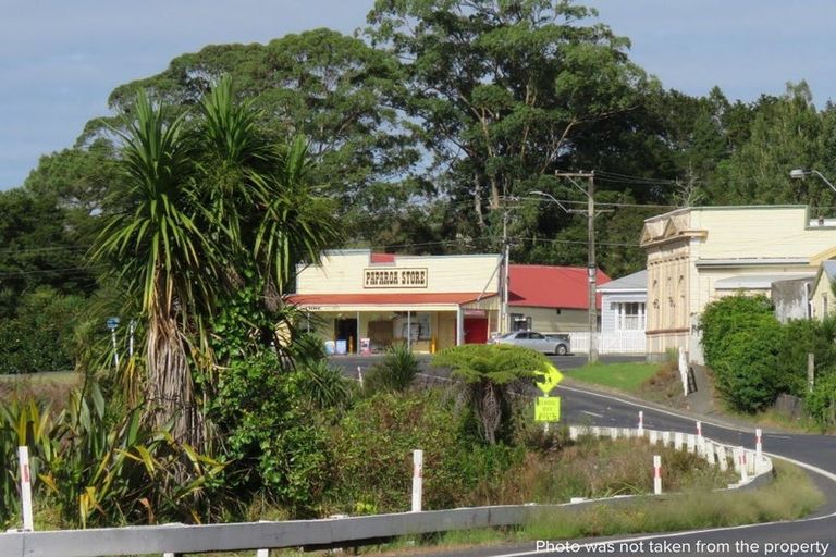 Photo of property in 11 Manaaki Circle, Paparoa, 0571