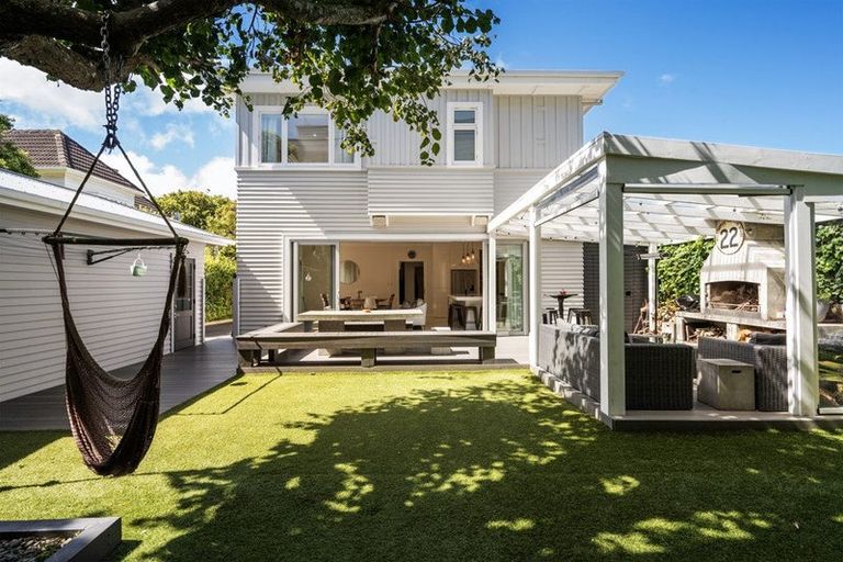 Photo of property in 2 Katherine Avenue, Thorndon, Wellington, 6011