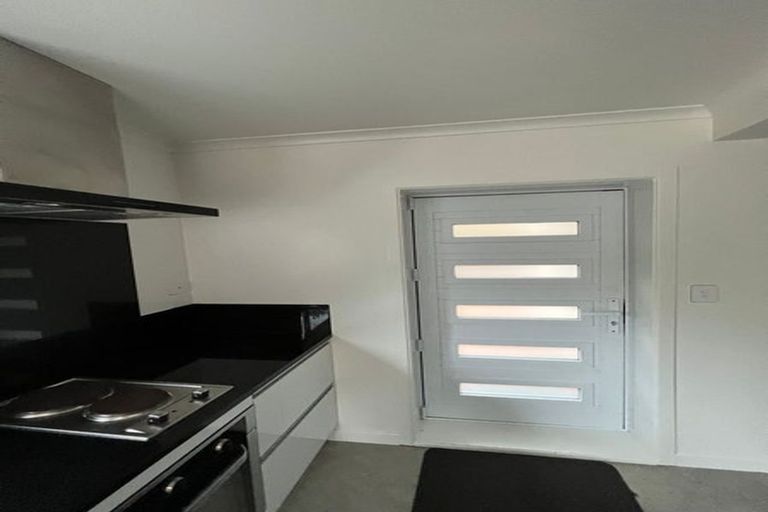 Photo of property in 49 Severn Street, Island Bay, Wellington, 6023