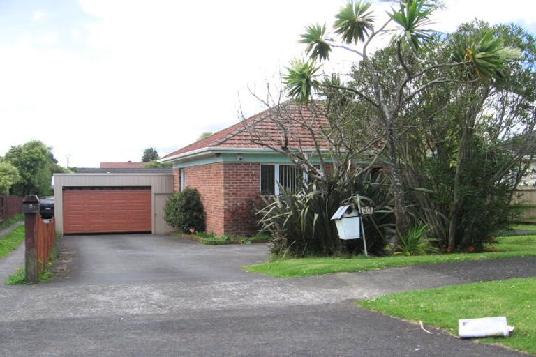 Photo of property in 1/20 Ashlynne Avenue, Papatoetoe, Auckland, 2025