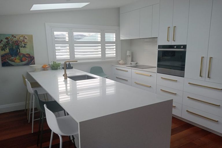 Photo of property in 7 Standen Street, Karori, Wellington, 6012