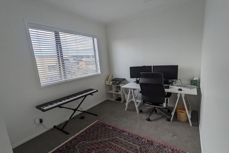 Photo of property in 26/1 Scott Road, Hobsonville, Auckland, 0616