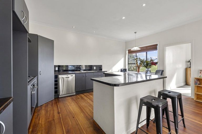 Photo of property in 98a Houchen Road, Raglan, 3295