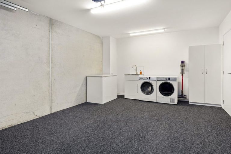 Photo of property in 39 Erica Pabst Way, Island Bay, Wellington, 6023