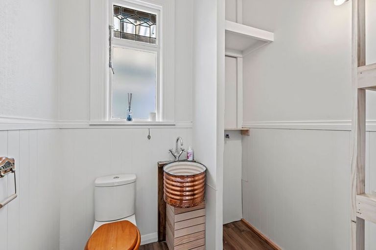 Photo of property in 246 Geraldine Street, Edgeware, Christchurch, 8013