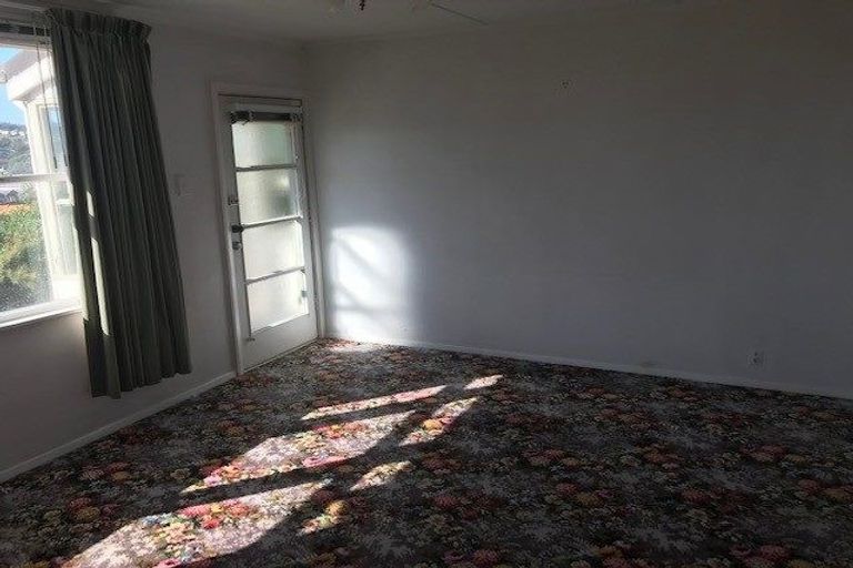 Photo of property in 35 Tireti Road, Titahi Bay, Porirua, 5022