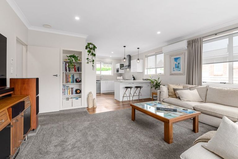 Photo of property in 81 Vardon Road, St Andrews, Hamilton, 3200