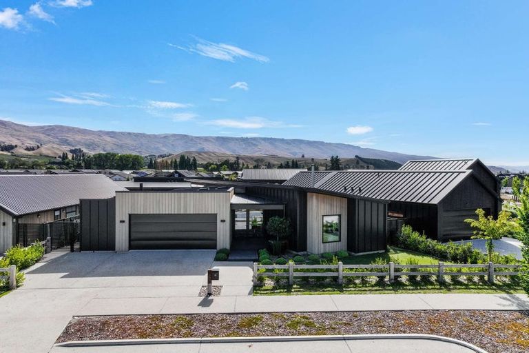 Photo of property in 11 Blondie Drive, Cromwell, 9310