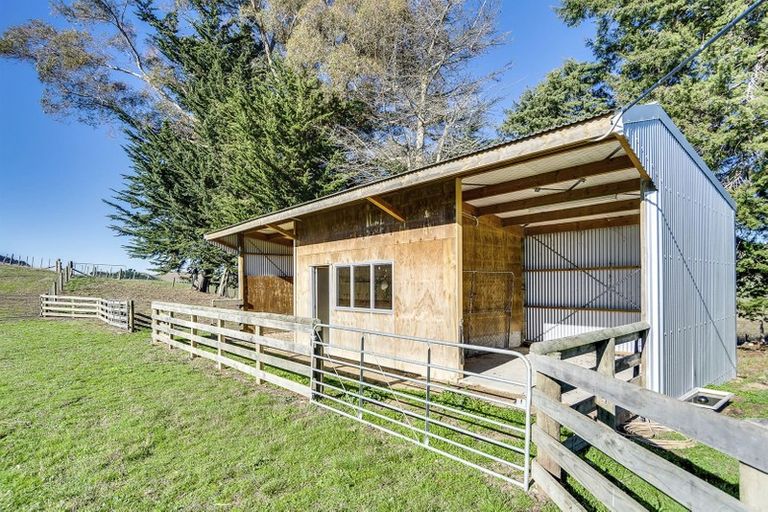 Photo of property in 2 Range Road, Waipawa, 4273