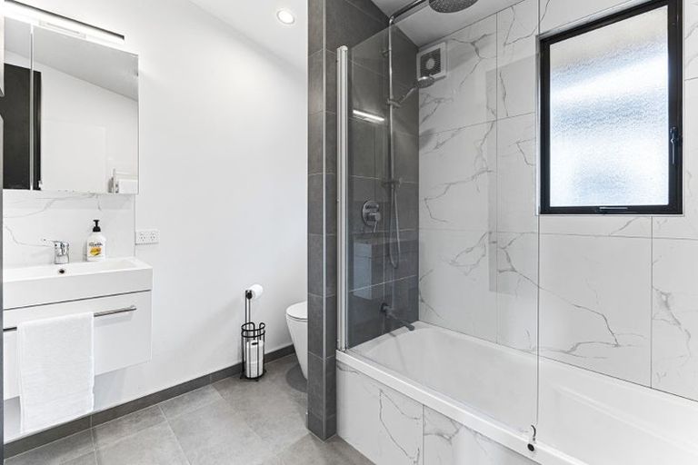 Photo of property in 5 Elizabeth Place, Ferndale, New Plymouth, 4310