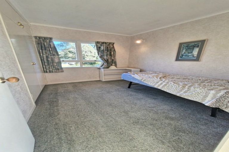 Photo of property in 542 South Titirangi Road, Titirangi, Auckland, 0604