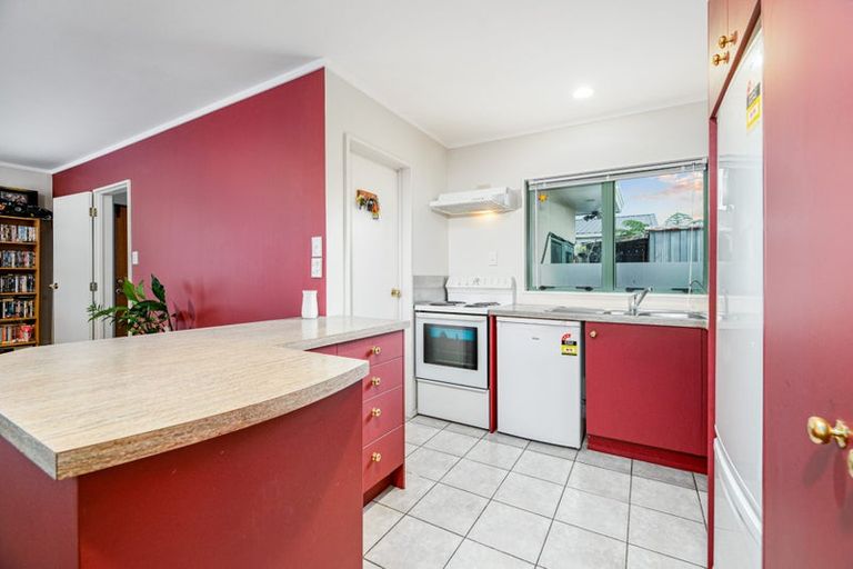 Photo of property in 7a Patrice Place, Massey, Auckland, 0614