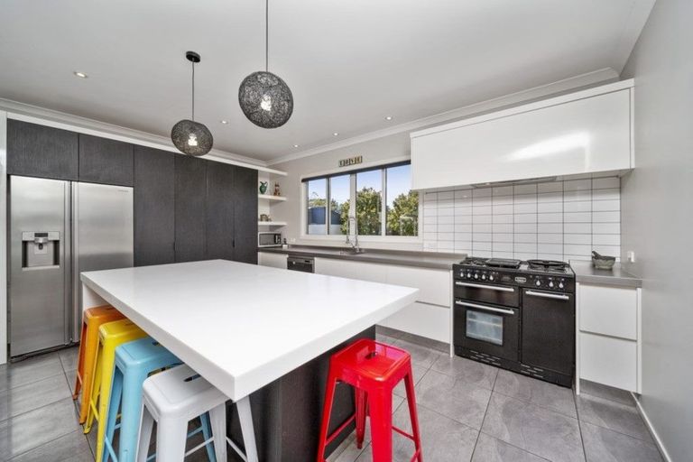 Photo of property in 5 Dorset Avenue, Westown, New Plymouth, 4310