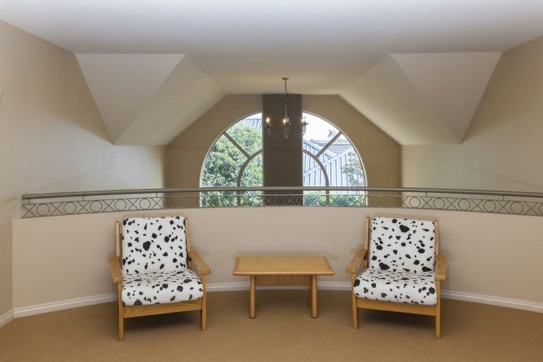 Photo of property in 3 Mallard Place, Unsworth Heights, Auckland, 0632