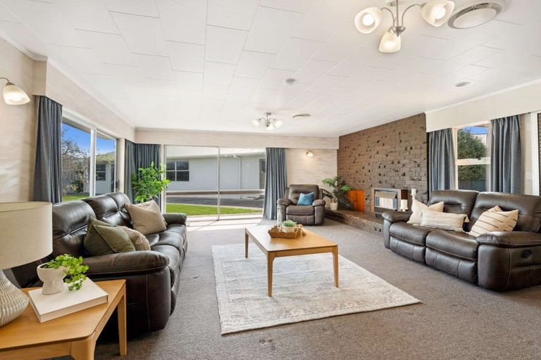 Photo of property in 4 Sandstrom Grove, Feilding, 4702