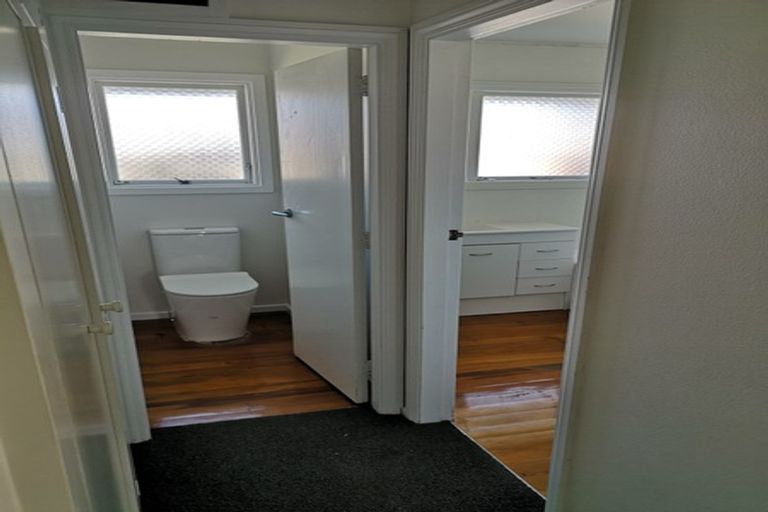 Photo of property in 1/9a Rata Street, Riccarton, Christchurch, 8041