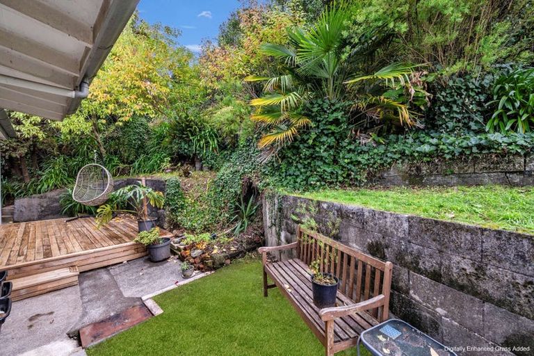 Photo of property in 30 Coote Road, Bluff Hill, Napier, 4110