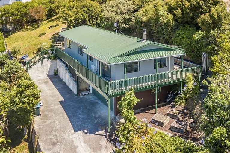 Photo of property in 22 Shackle Lane, Whitby, Porirua, 5024