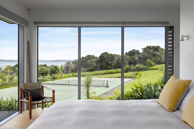 Photo of property in 1024 Takatu Road, Tawharanui Peninsula, Matakana, 0986