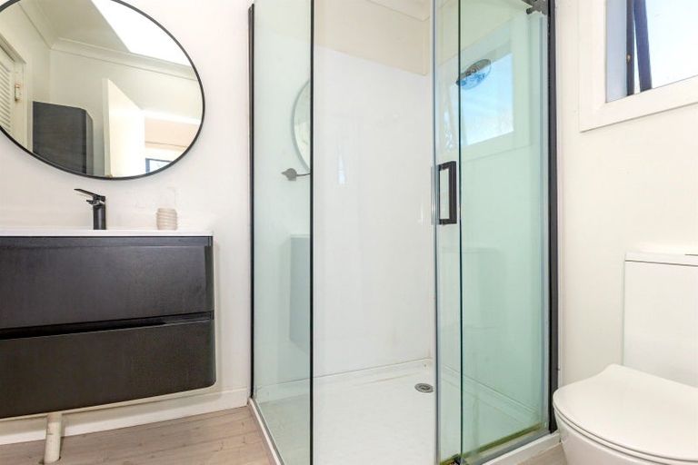 Photo of property in 2 Cobden Street, Gisborne, 4010