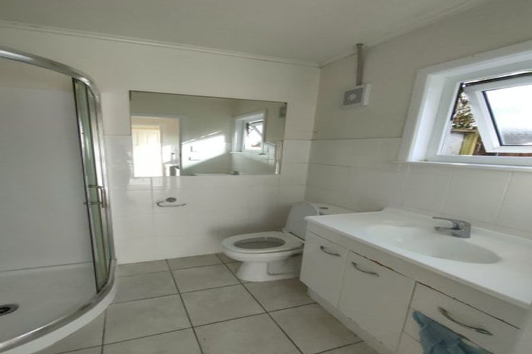 Photo of property in 3 Brook Street, Milford, Auckland, 0620