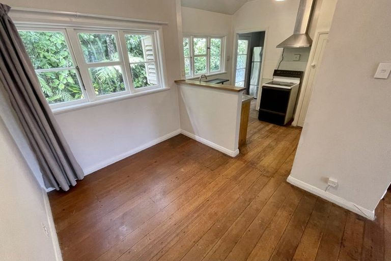 Photo of property in 27 Harland Street, Brooklyn, Wellington, 6021