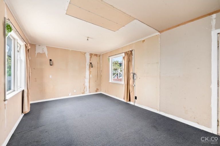 Photo of property in 63 Miro Street, Trentham, Upper Hutt, 5018