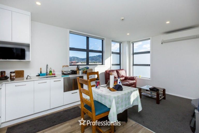 Photo of property in 2a Gibbons Street, Upper Hutt Central, Upper Hutt, 5018