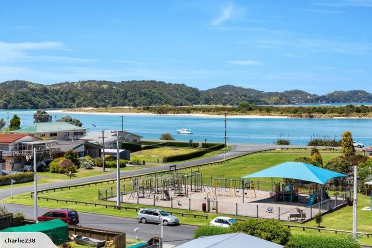 Photo of property in 8 Pine Road, Ngunguru, Whangarei, 0173