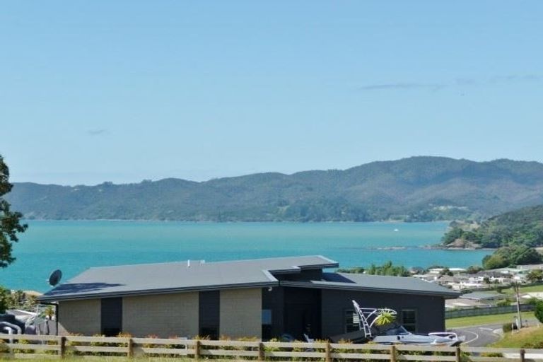 Photo of property in 22 Midgard Road, Coopers Beach, 0420