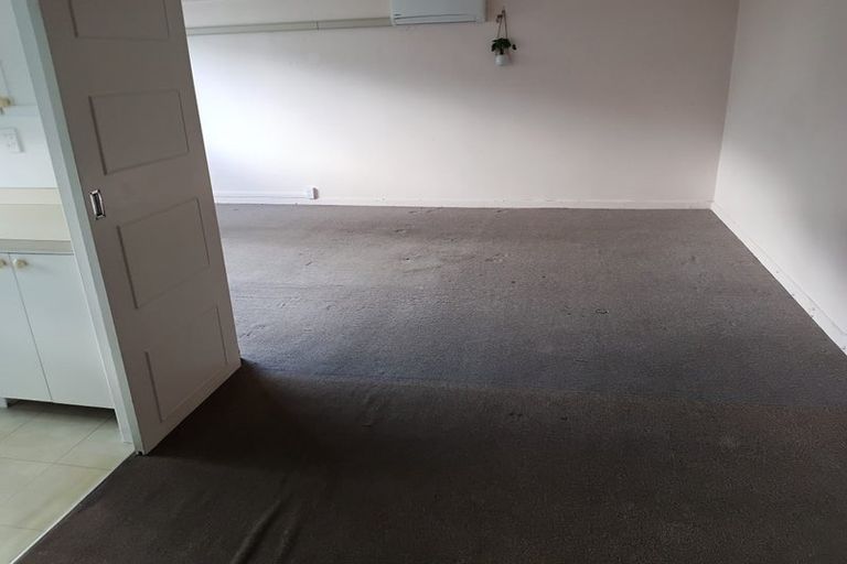 Photo of property in 10 Kilbirnie Crescent, Kilbirnie, Wellington, 6022