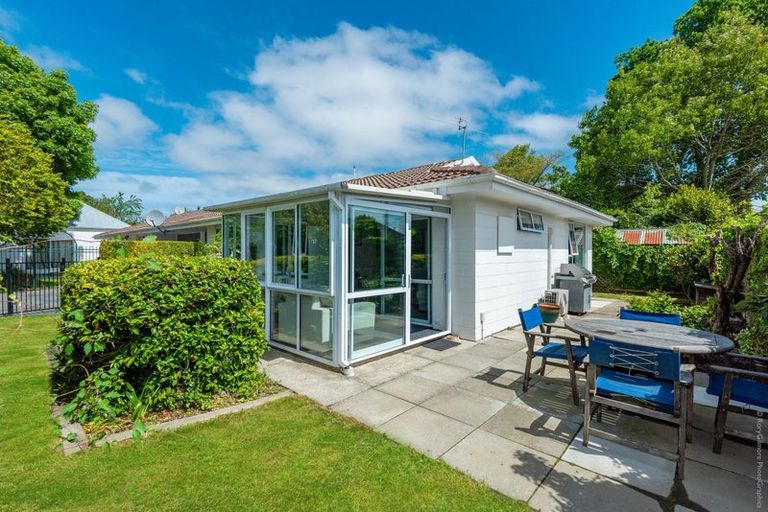 Photo of property in 69a Aorangi Road, Bryndwr, Christchurch, 8053