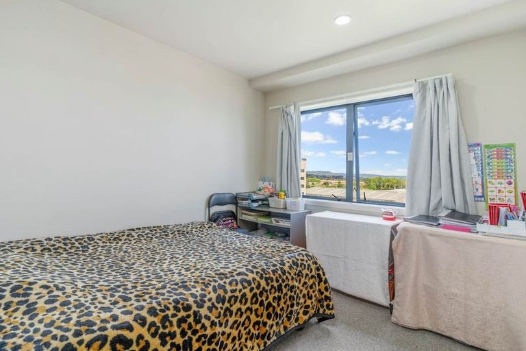 Photo of property in 4b/10 Crown Lynn Place, New Lynn, Auckland, 0600